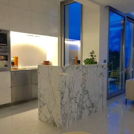 Mirano Villa *