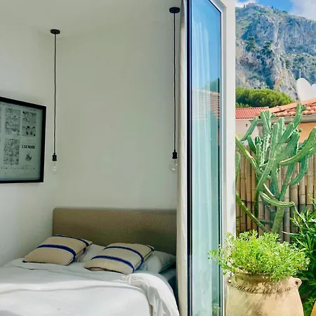 Mirano Villa Eze