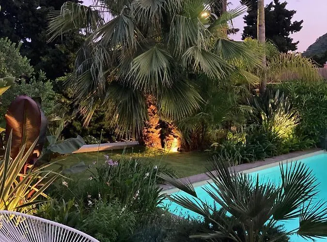 ヴィラ Mirano エズ